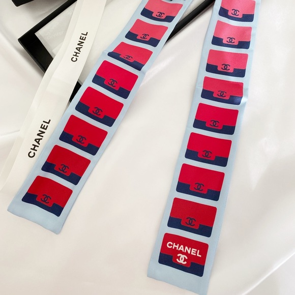 BRAND NEW Chanel Bandeau Scarf, 21K - Picture 4 of 16